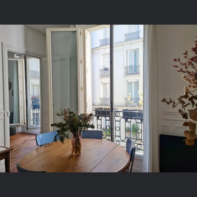 Pouvez-vous m'envoyer des photos de la cuisine actuelle sous différents angles ?