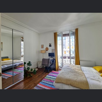 Pouvez-vous m'envoyer des photos de la cuisine actuelle sous différents angles ?